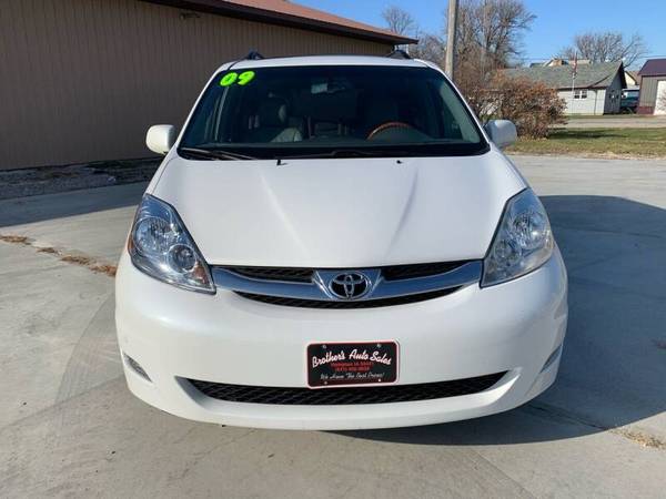 2009 TOYOTA SIENNA LIMITED - cars & trucks - by dealer - vehicle... for sale in HAMPTON, IA – photo 3