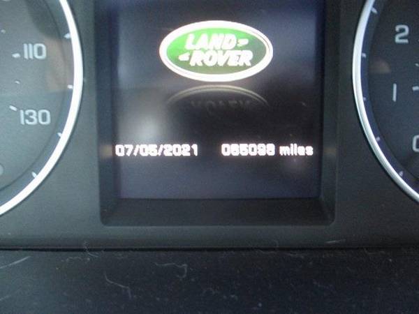 2013 Land Rover LR2 SUV Base - Land Rover Fuji White for sale in Green Bay, WI – photo 2