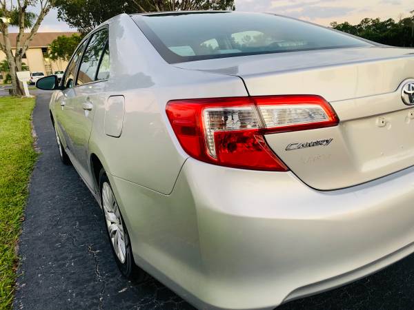 2012 Toyota Camry le - cars & trucks - by dealer - vehicle... for sale in Naples, FL – photo 4