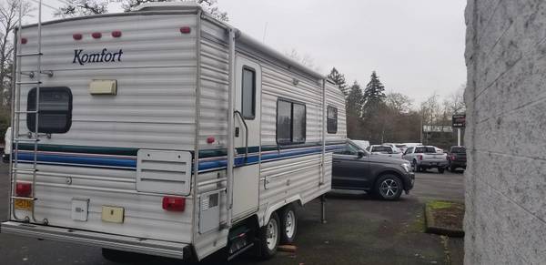 2001 Used Komfort 5TH Wheel for sale in Keizer , OR – photo 4