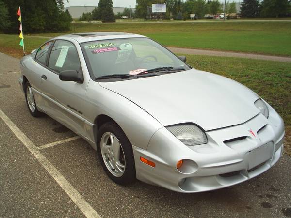 4-cylinder --- SUV's --Cars -- Pick-ups -- $1995 to $6995 for sale in Hutchinson, MN – photo 16