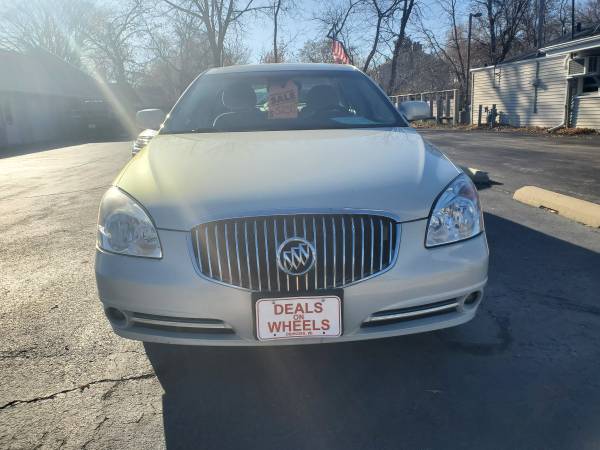 NICE 2010 BUICK LUCERNE CX - cars & trucks - by dealer - vehicle... for sale in Oshkosh, WI – photo 3