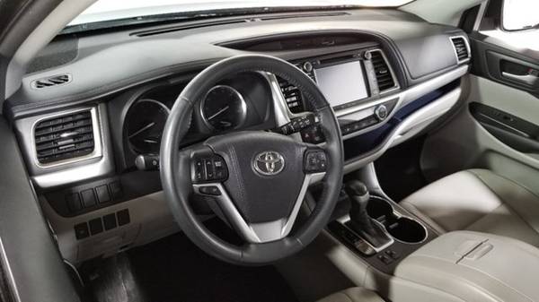 2016 Toyota Highlander AWD 4dr V6 XLE for sale in Jersey City, NJ – photo 11