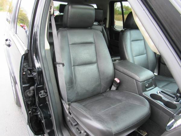 2006 Ford Explorer 4.0L Limited 4WD with Adaptive energy-absorbing... for sale in Grayslake, IL – photo 16