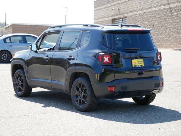 2019 Jeep Renegade Altitude - - by dealer - vehicle for sale in Hudson, MN – photo 8