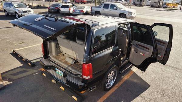 $500 Hundred off for Thanksgiving 2002 Cadillac Escalade - Super... for sale in Eugene, OR – photo 16