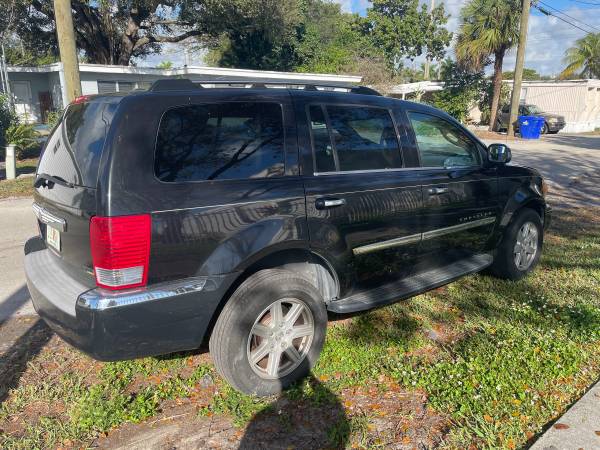 2008 Chrysler Aspen (Reliable Transportation) - - by for sale in Hollywood, FL – photo 3