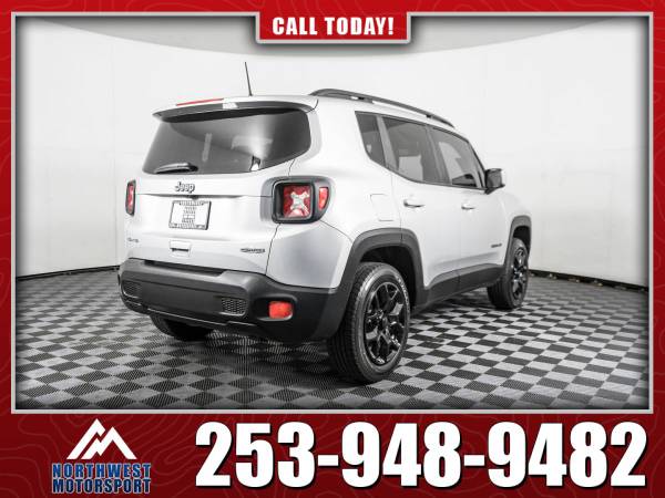 2018 Jeep Renegade Latitude 4x4 - - by dealer for sale in PUYALLUP, WA – photo 3