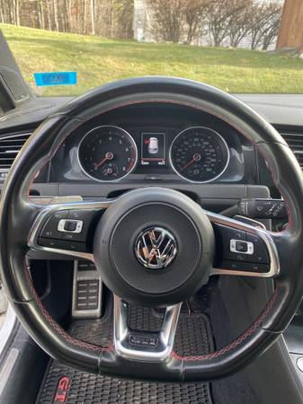 2017 Volkswagen GTI 2.0T SE 4-Door - NEW All Season Tires! - cars &... for sale in Keene, NH – photo 7