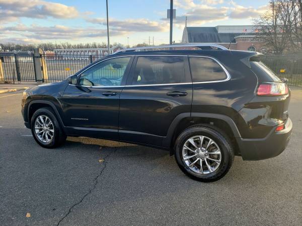 2019 JEEP CHEROKEE LATITUDE PLUS 4WD - cars & trucks - by dealer -... for sale in Agawam, NY – photo 6