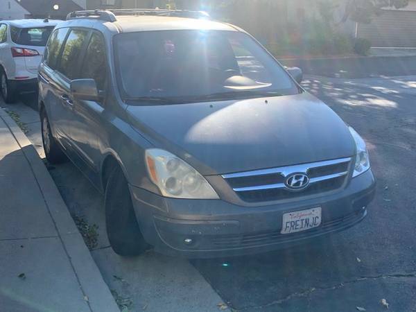 2007 Hyundai Entourage - cars & trucks - by owner - vehicle... for sale in Sunland, CA – photo 3