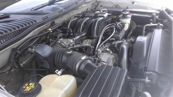 Mercury mountaineer 2005 - cars & trucks - by owner - vehicle... for sale in Hallandale, FL – photo 7
