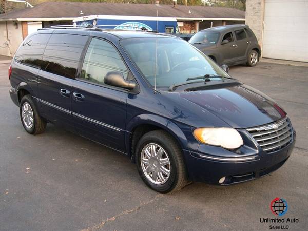 2005 Chrysler Town & Country Limited Cheap! only 2950 - cars & for sale in Larksville, PA – photo 8