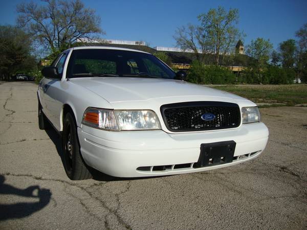 2009 Ford Crown Victoria (1 Owner/Excellent Condition/Low Miles) for sale in Northbrook, WI – photo 22