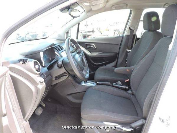 2016 CHEVROLET TRAX LS ALL TRADE INS WELCOME! - cars & trucks - by... for sale in Beaufort, NC – photo 16