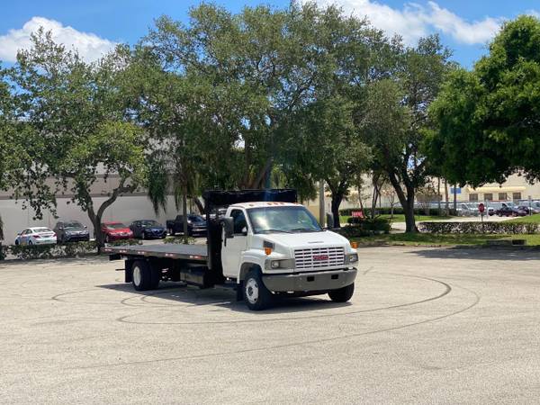 2005 GMC C5500 24 Foot Flatbed 8 1L Gas - - by for sale in West Palm Beach, SC – photo 20