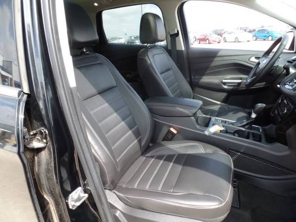 2017 Ford Escape Titanium 4X4 (Mileage: 10,481)Ford Certified for sale in Devine, TX – photo 15