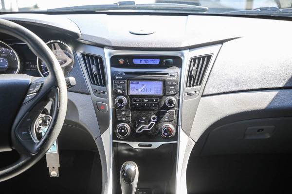 2013 Hyundai Sonata GLS sedan Harbor Gray Metallic for sale in Sacramento , CA – photo 11