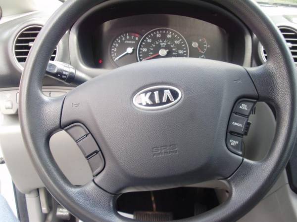 2008 Kia Rondo 4dr Wgn V6 LX - cars & trucks - by dealer - vehicle... for sale in Imperial, MO – photo 7