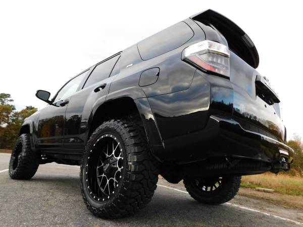 LIFTED 18 TOYOTA 4RUNNER SR5 4X4 20X10 NEW 33X12.50 MT'S *74K... for sale in KERNERSVILLE, SC – photo 7