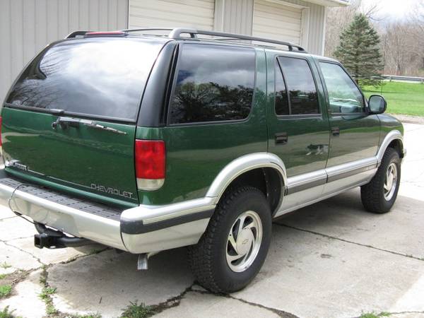 1997 Chevrolet Blazer LT 4x4 low miles orig paint clean - cars & for sale in Rives Junction, MI – photo 3