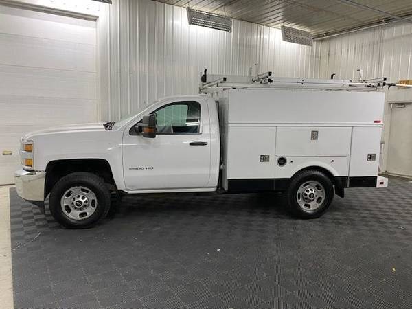 2015 Chevrolet Silverado 2500HD Long Box Utility 1-Owner 6 0 4x4 for sale in Caledonia, IN – photo 2