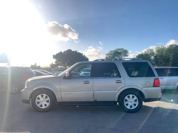 2005 LINCOLN NAVIGATOR - cars & trucks - by dealer - vehicle... for sale in Port Isabel, TX – photo 4