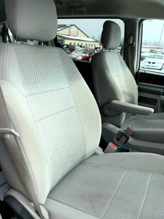 2010 Chrysler Town & Country 4dr Wgn Touring - - by for sale in Chesaning, MI – photo 21