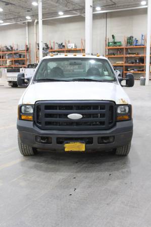 '06 Ford F350 XL Super Duty for sale in West Henrietta, NY – photo 8