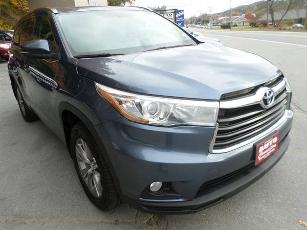 2015 Toyota Highlander XLE AWD V6 - cars & trucks - by dealer -... for sale in North Springfield, VT – photo 8