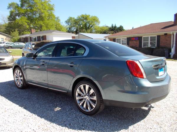 2010 LINCOLN MKS ULTIMATE, Accident free, full size, hi-tech luxury! for sale in Spartanburg, SC – photo 2