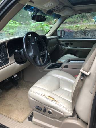 GMC Yukon, 3rd row seating, leather for sale in Camas, OR – photo 8