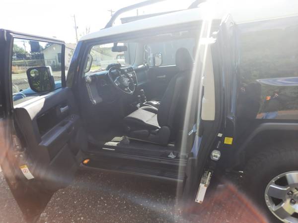 2010 Toyota FJ Cruiser with ONLY 120, 267 Miles-Hickory - cars & for sale in Denver, NC – photo 8