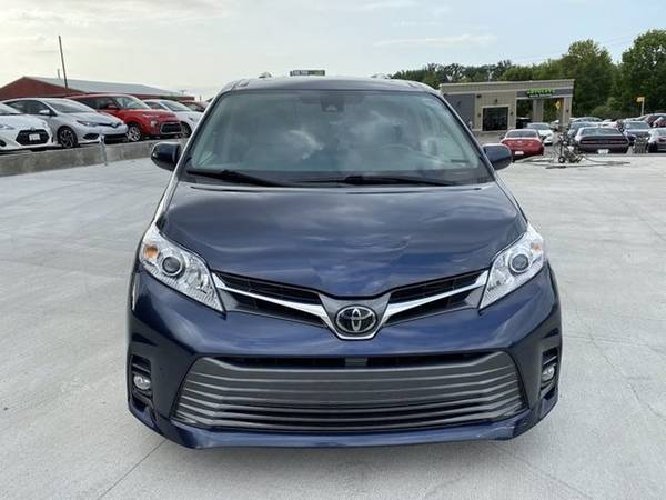 2018 Toyota Sienna XLE - cars & trucks - by dealer - vehicle... for sale in Murfreesboro, TN – photo 2