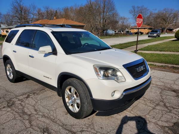 2009 Gmc Arcadia SUPER CLEAN 3rd row TV & DVD for sale in Gary, IL – photo 2