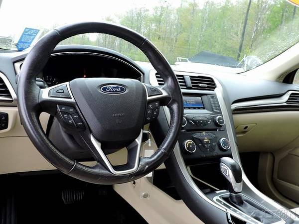 2014 Ford Fusion SE SKU: UT17749A Ford Fusion SE - - by for sale in Orchard Park, NY – photo 7