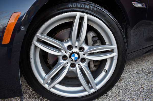2013 BMW 535xi M-SPORT - cars & trucks - by dealer - vehicle... for sale in Glenview, IL – photo 3