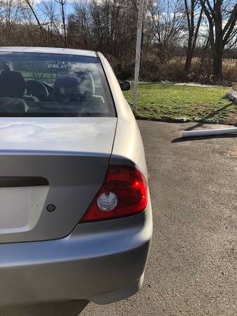 2004 Honda Civic - Car - cars & trucks - by owner - vehicle... for sale in Enfield, CT – photo 5