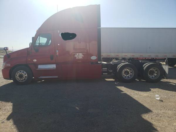 ***2013 FREIGHTLINER CASCADIA TAKE OVER PAYMENTS*** for sale in El Paso, TX – photo 6