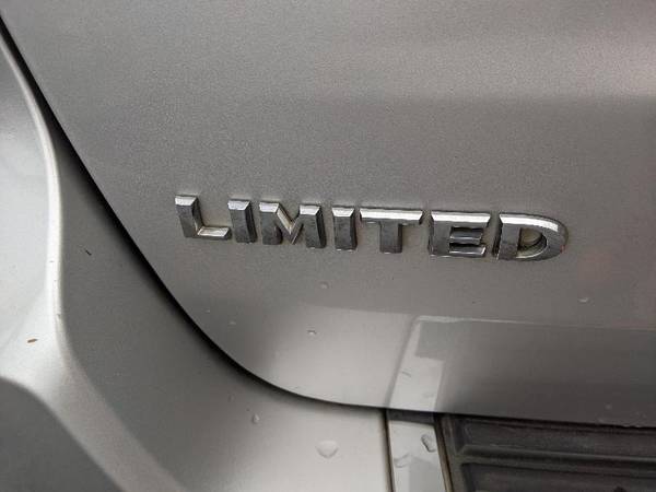 2011 Jeep Grand Cherokee Limited 2WD - cars & trucks - by dealer -... for sale in Knoxville, KY – photo 15
