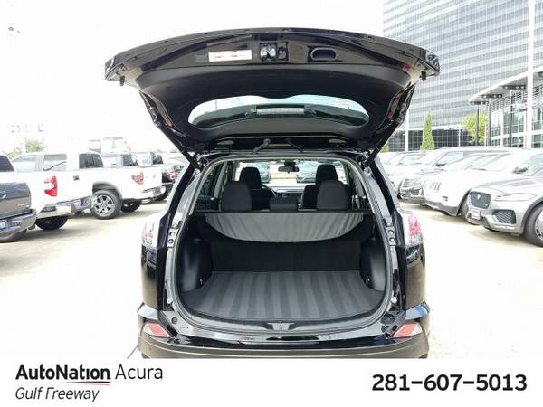 2017 Toyota RAV4 XLE SKU:HW372029 SUV for sale in Houston, TX – photo 17