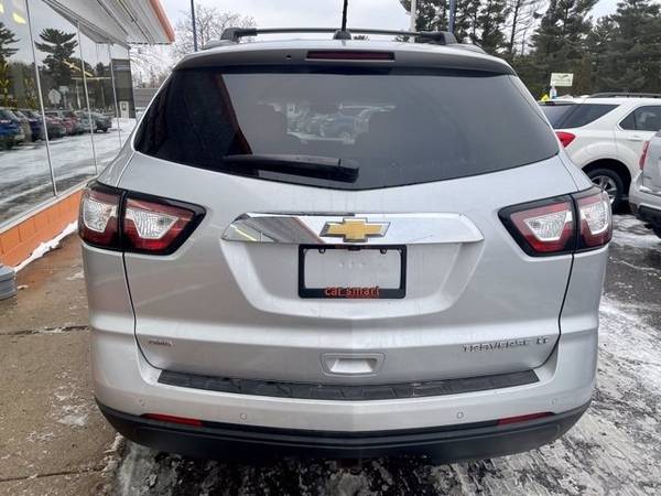 2016 Chevrolet Traverse LT - - by dealer - vehicle for sale in Wausau, WI – photo 6