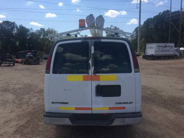 Chevy Van 2000 3/4 ton / just retired from at&t runs great LOW MILES for sale in Pearl, MS – photo 7