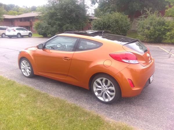 Like New, 2015 Hyundia Veloster, only 29k miles, factory warranty for sale in Appleton, WI – photo 5