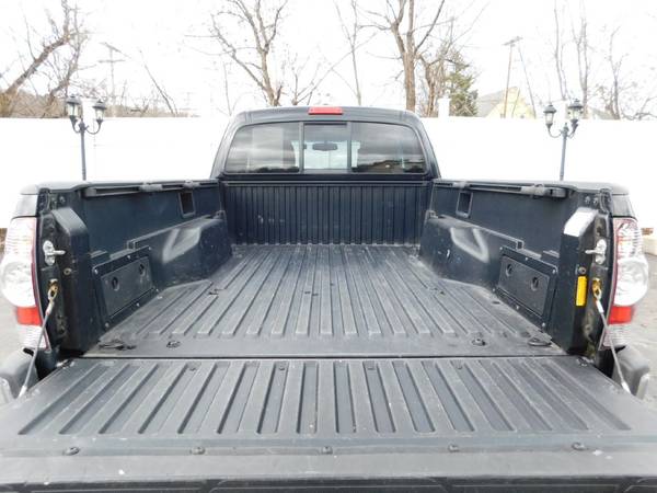 2009 TOYOTA TACOMA SR5 4WD ACCESS CAB 4 CYL 5 SPT M/T~CLEAN! - cars... for sale in Barre, VT – photo 7