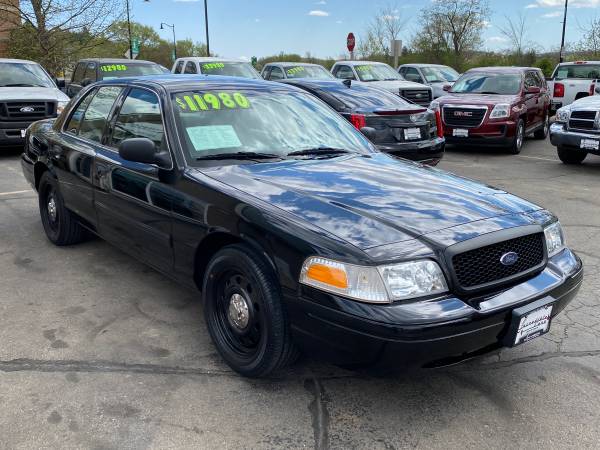 2009 Ford Crown Victoria Police Interceptor ONLY 250 hours - cars & for sale in Cross Plains, WI – photo 2