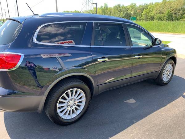 2011 Buick Enclave CXL! Heated Leather! New Tires! 3rd Row! NO RUST! for sale in Suamico, WI – photo 22
