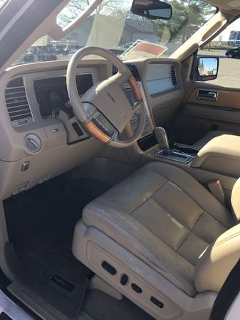 2009 Lincoln Navigator for sale in Detroit Lakes, ND – photo 6