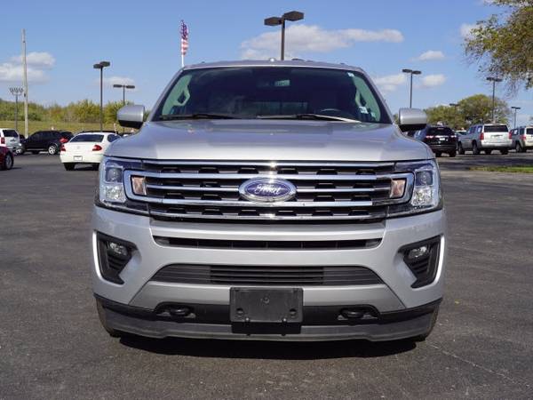 2019 Ford Expedition Max XLT suv Silver - cars & trucks - by dealer... for sale in Augusta, KS – photo 9