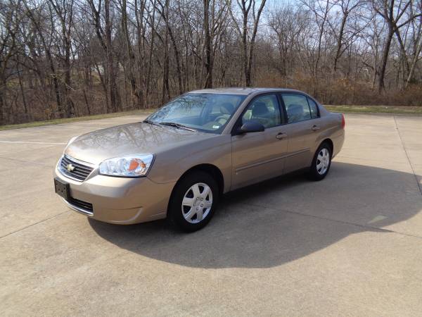 2008 CHEVROLET MALIBU - LS - VERY NICE! - - by dealer for sale in Imperial, MO – photo 2
